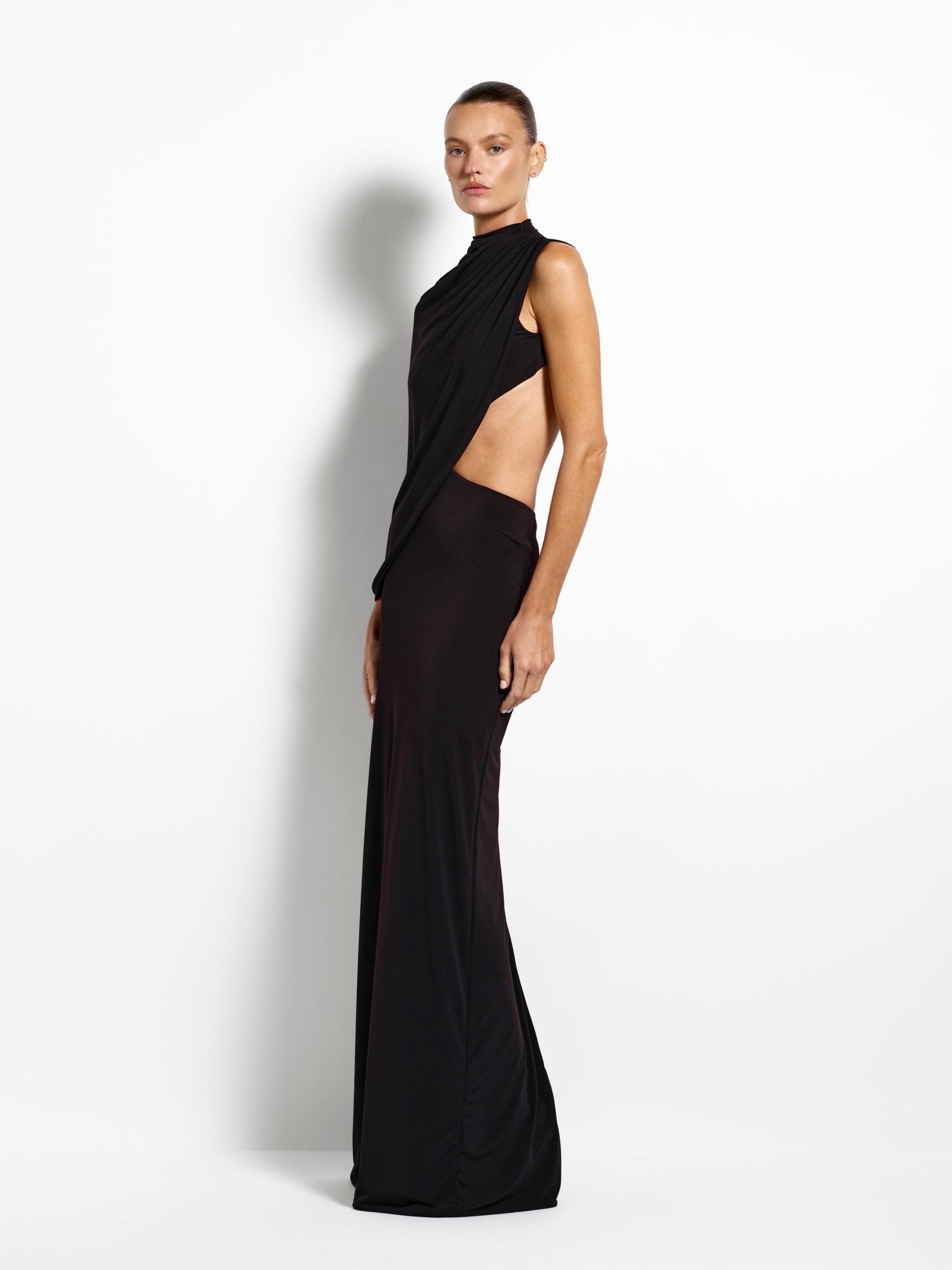 Aleksi Gown - Elegant Black